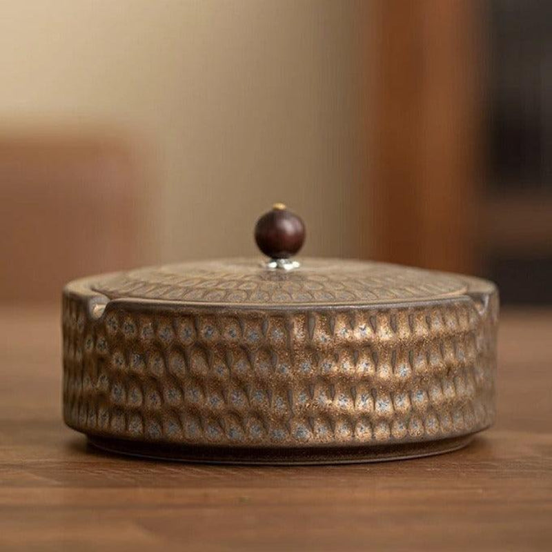 Ceramic Cigarette Ashtray Wood Lid Covered Ashtray