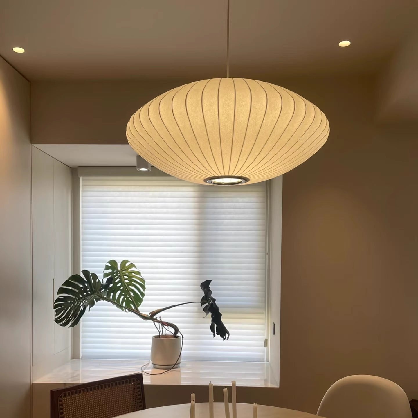 Sculptural Pendant Light E27 Five Sizes for Kitchen Islands