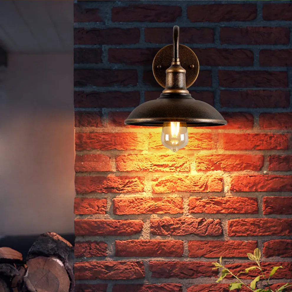 Outdoor Wall Light with Gooseneck Metal Shade