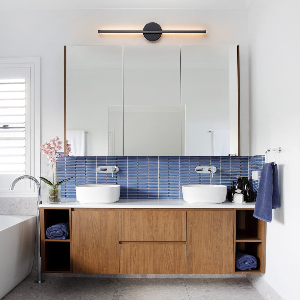 Aluminium Wall Light with Vertical LED Light Bar