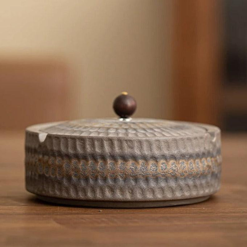 Ceramic Cigarette Ashtray Wood Lid Covered Ashtray