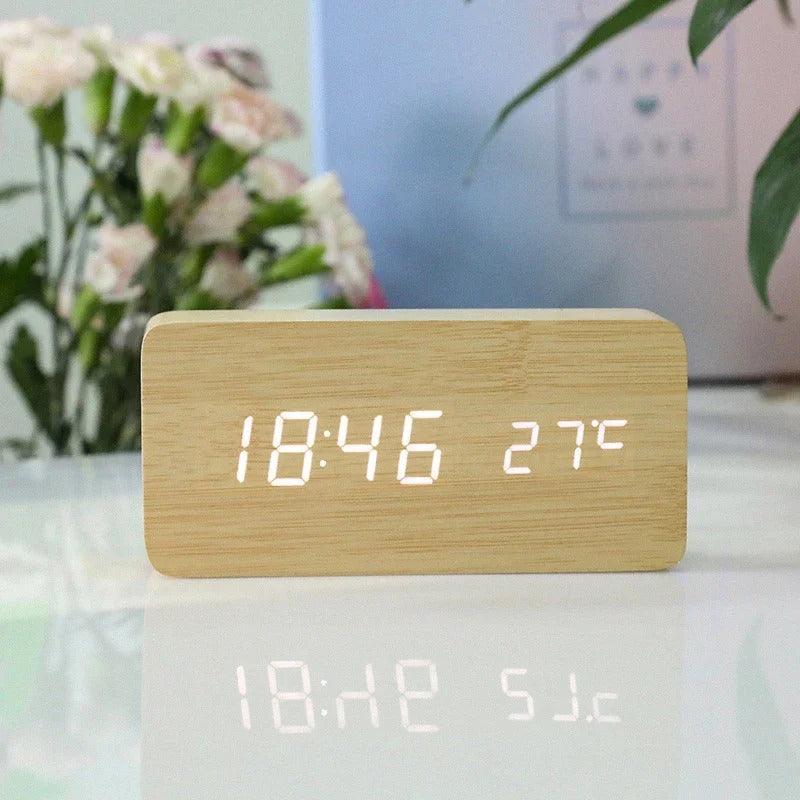 Minimalistic LED Clock | Wood 0